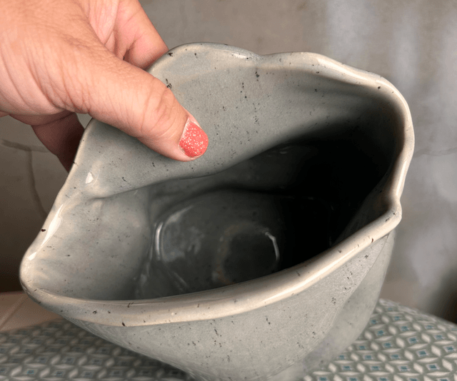 Vase formé deformé